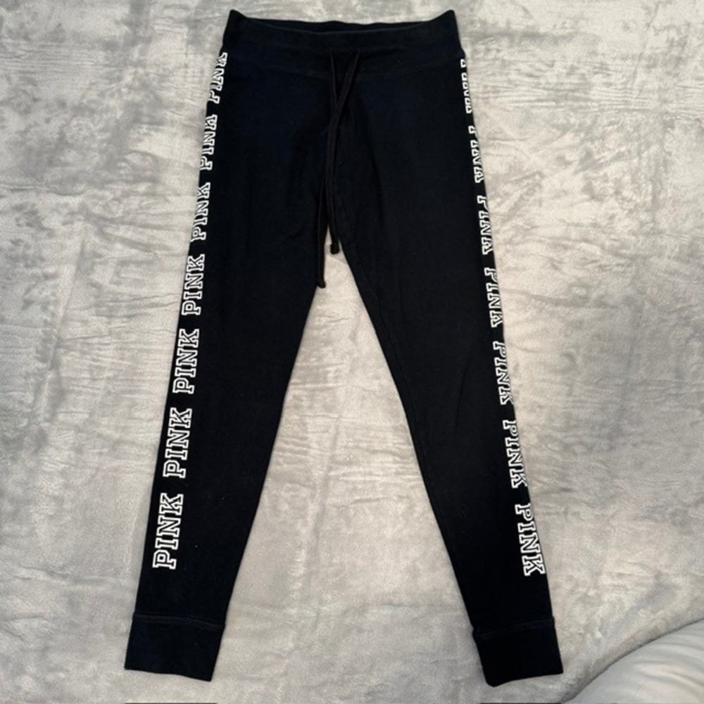 Victoria's Secret PINK Campus Logo Yoga Pants Black White Small NWOT